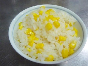 とうもろこしご飯完成品。