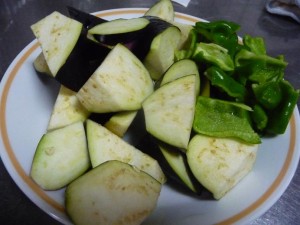 なすとぴーまんのゴマ炒め1