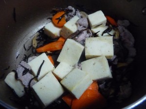 高野豆腐とひじきの煮もの5
