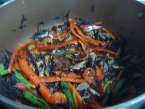 赤パプリカとひじきの煮物6