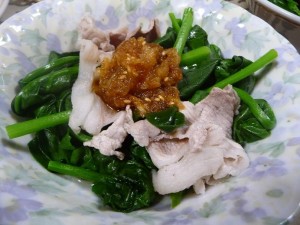 ほうれんそうと豚肉のおろしソースがけ完成品