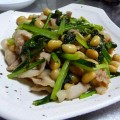 小松菜と豚肉の豆炒め